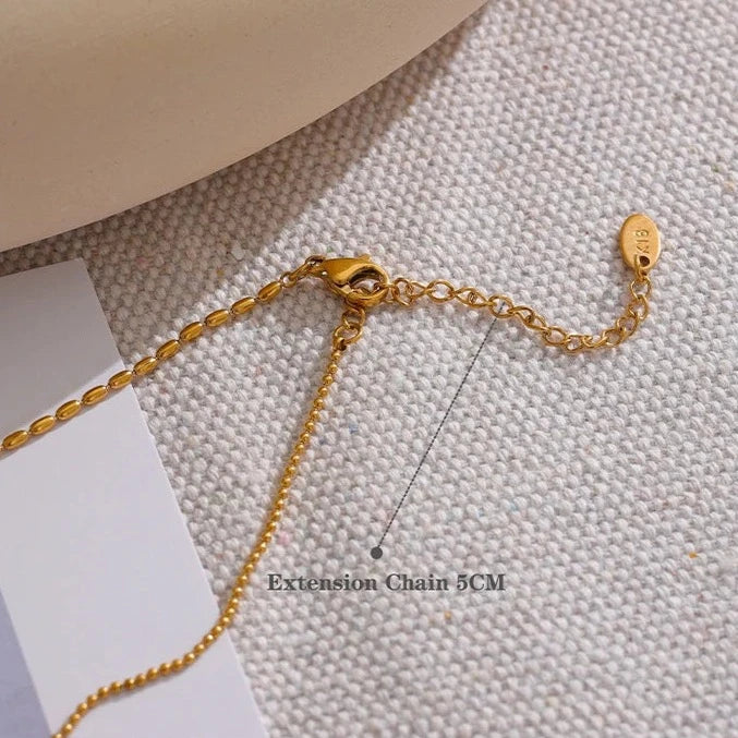 Luna Necklace